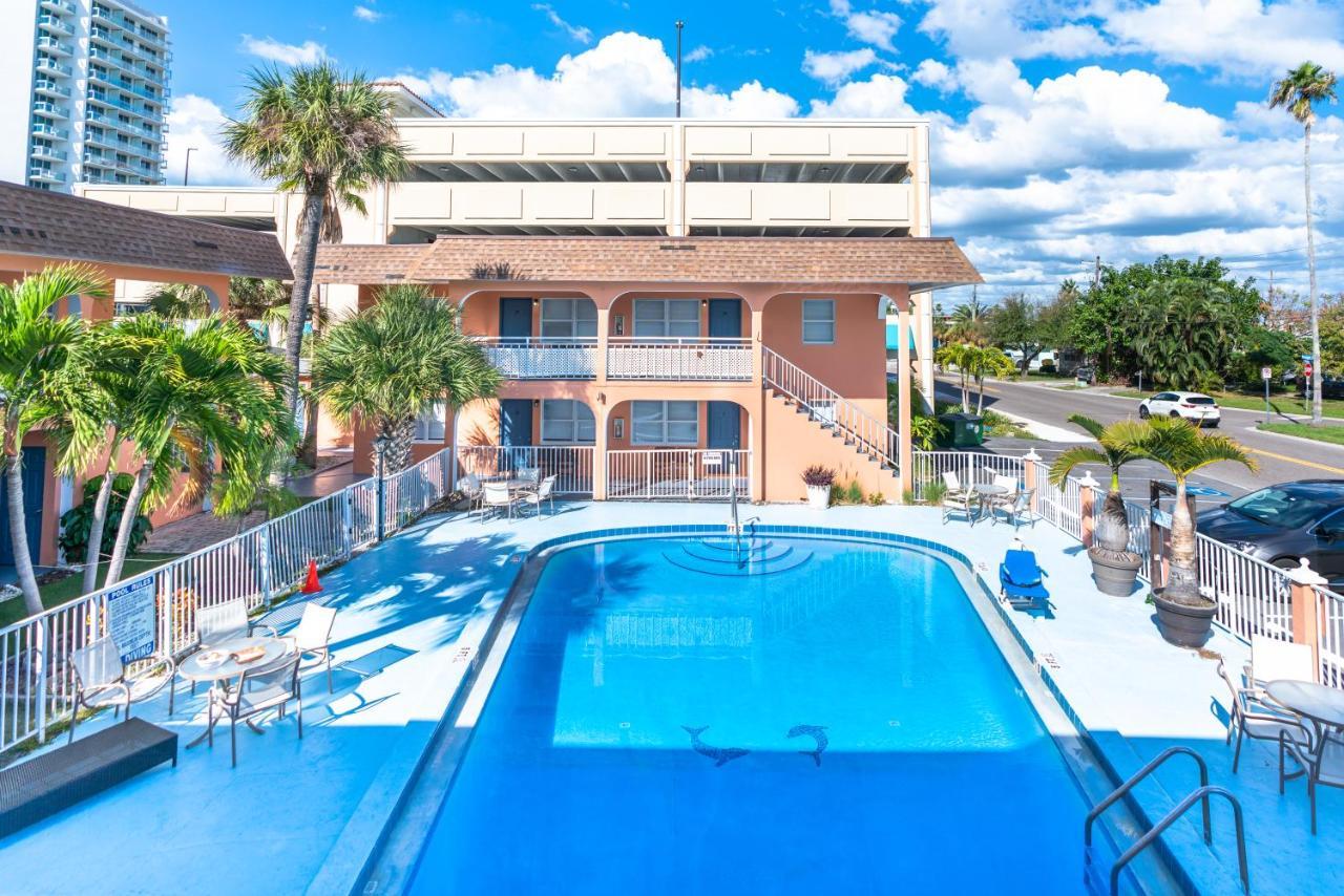 Echo Sails Motel Clearwater Beach Exterior photo