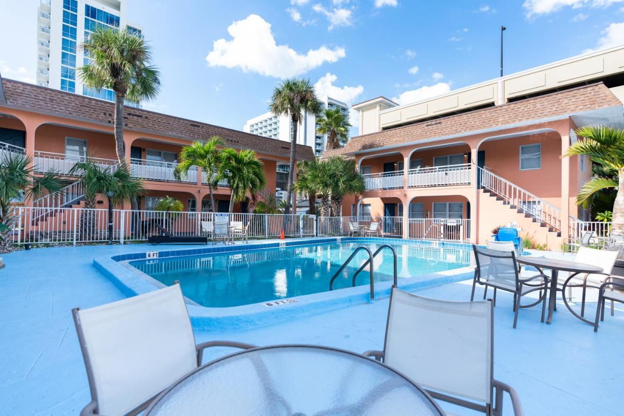 Echo Sails Motel Clearwater Beach Exterior photo